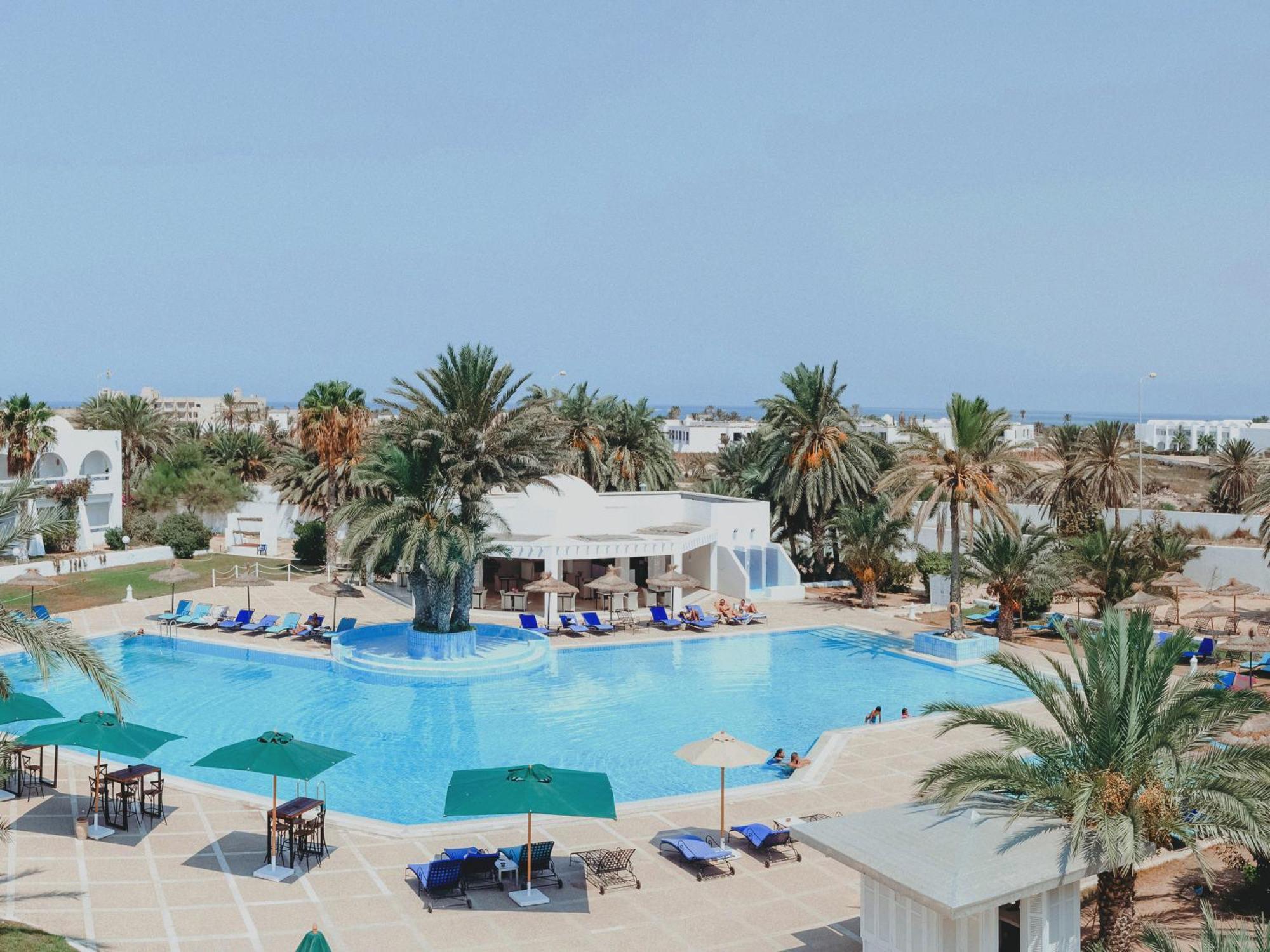 Hotel Bougainvillier Djerba Taguermess Εξωτερικό φωτογραφία